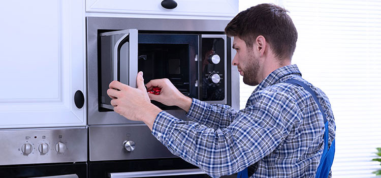 Whirlpool Residential Microwave Repair in Edgewater, NJ